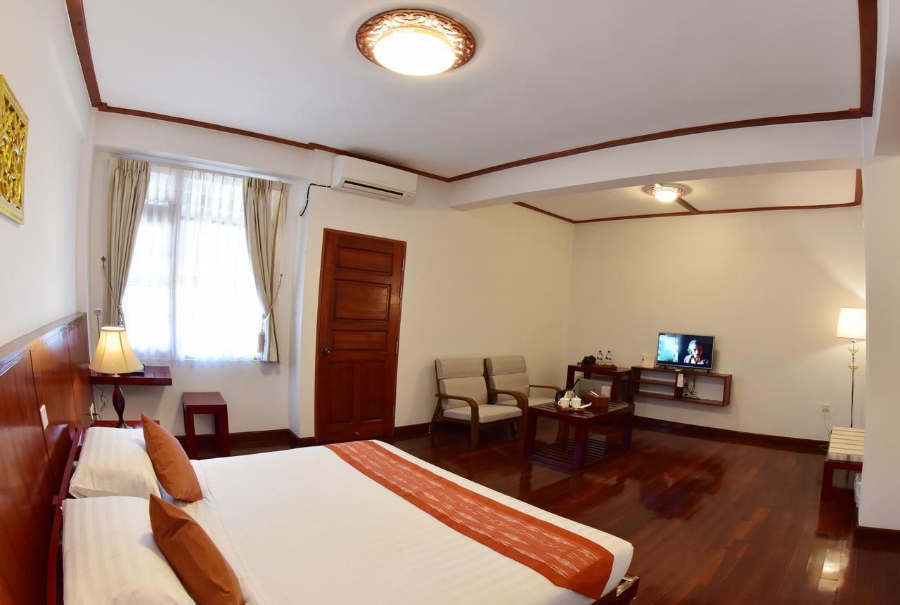 Hotel Maineli Nyaung Shwe Dış mekan fotoğraf