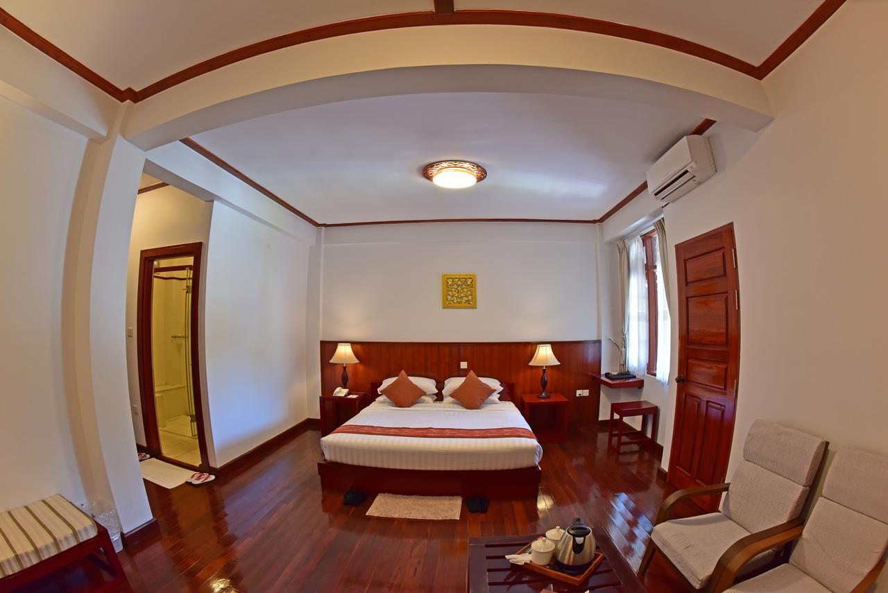 Hotel Maineli Nyaung Shwe Dış mekan fotoğraf